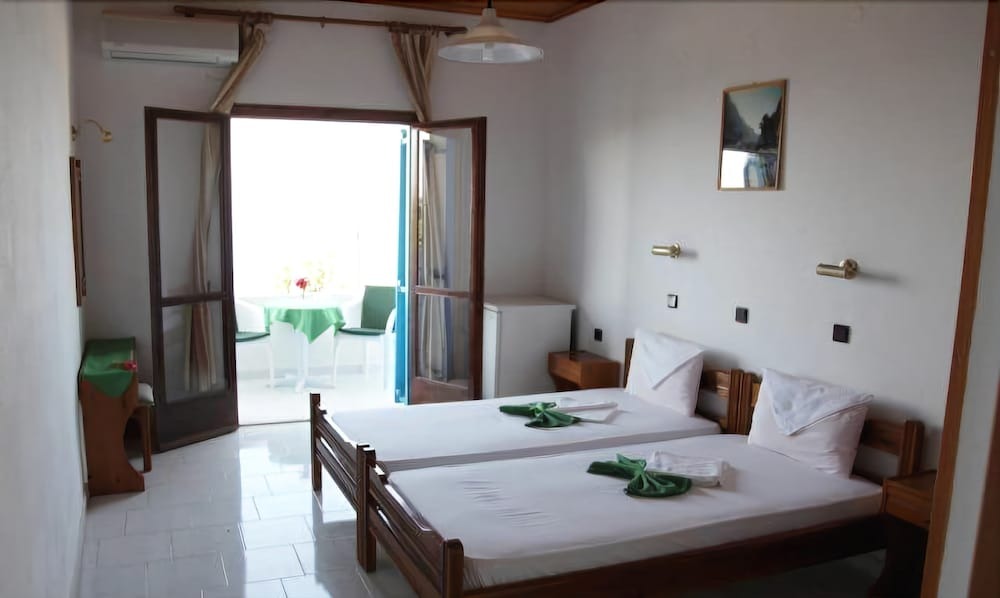 هتل لا کالیپسو بیچ ریزورت گوا